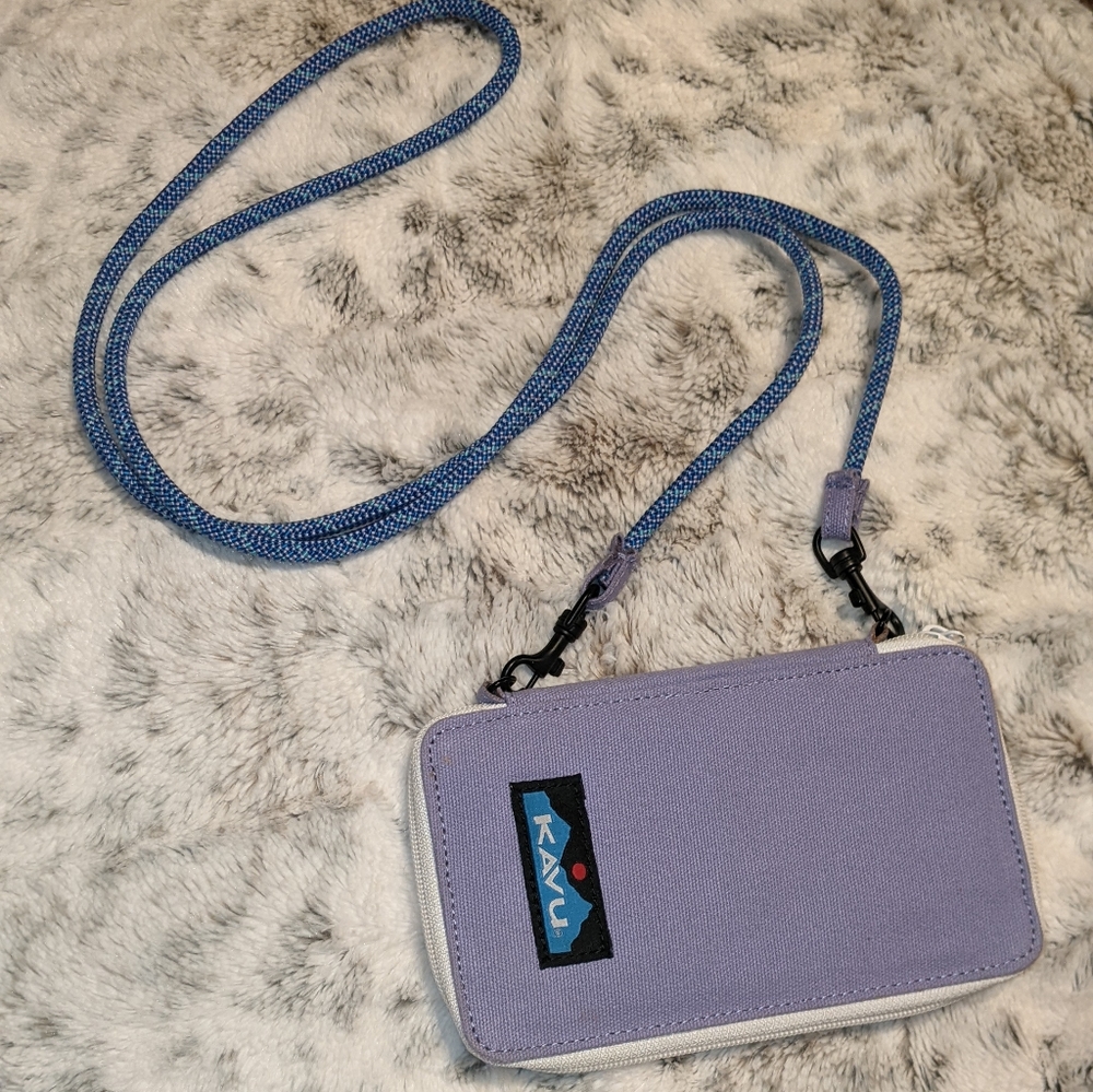 Kavu Go Time crossbody bi-fold wallet w/rope strap